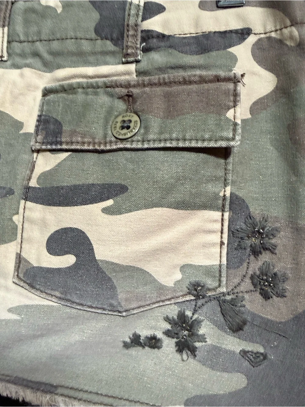 Roxy Embroidered Mini Skirt - Green Camo
